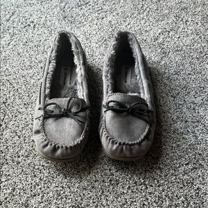 Airwalk Charcoal Moccasins with Faux Fur